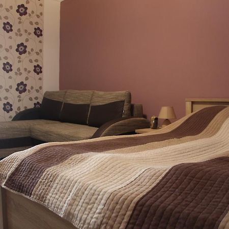 Verona Apartman Szeged Bagian luar foto