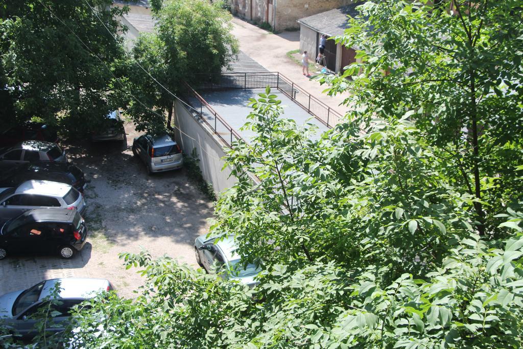 Verona Apartman Szeged Bagian luar foto