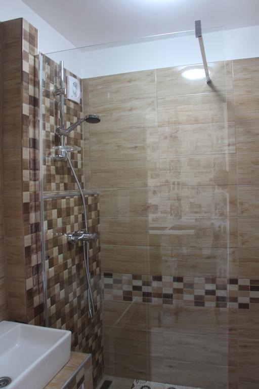 Verona Apartman Szeged Bagian luar foto