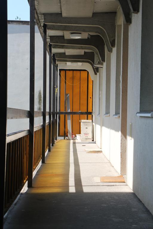 Verona Apartman Szeged Bagian luar foto