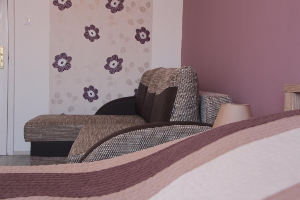 Verona Apartman Szeged Bagian luar foto